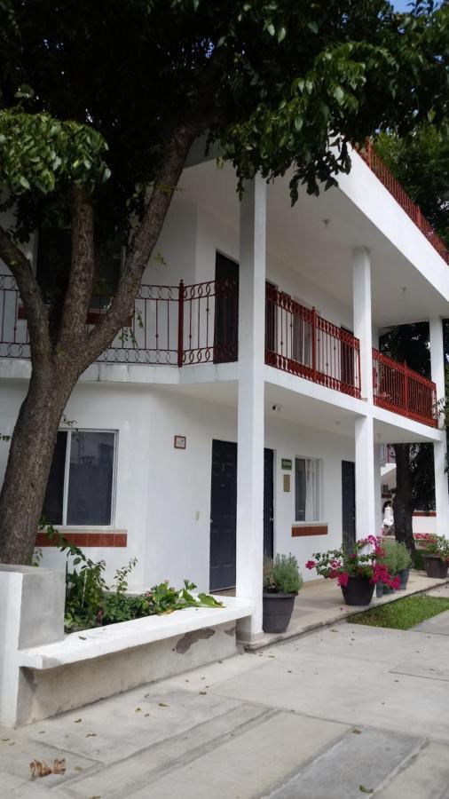 Hospedaje Parras Parras de la Fuente Exterior photo
